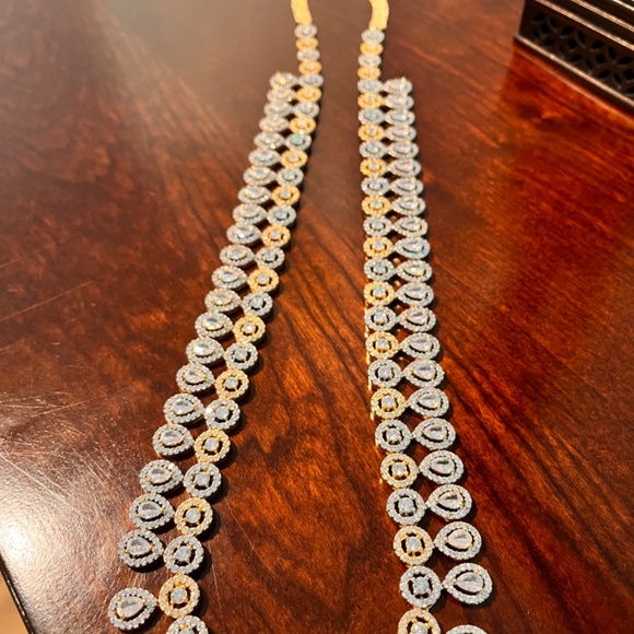 Cubic zirconia Long Necklace and Earrings - Picture 2 of 6